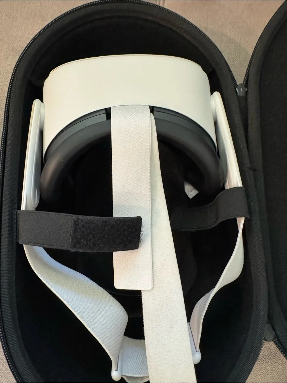 Meta Quest White VR Headset